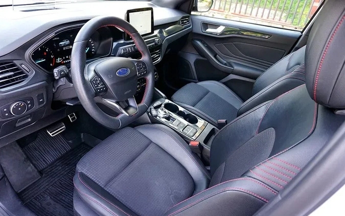 Ford Focus cena 71700 przebieg: 160000, rok produkcji 2019 z Płock małe 781